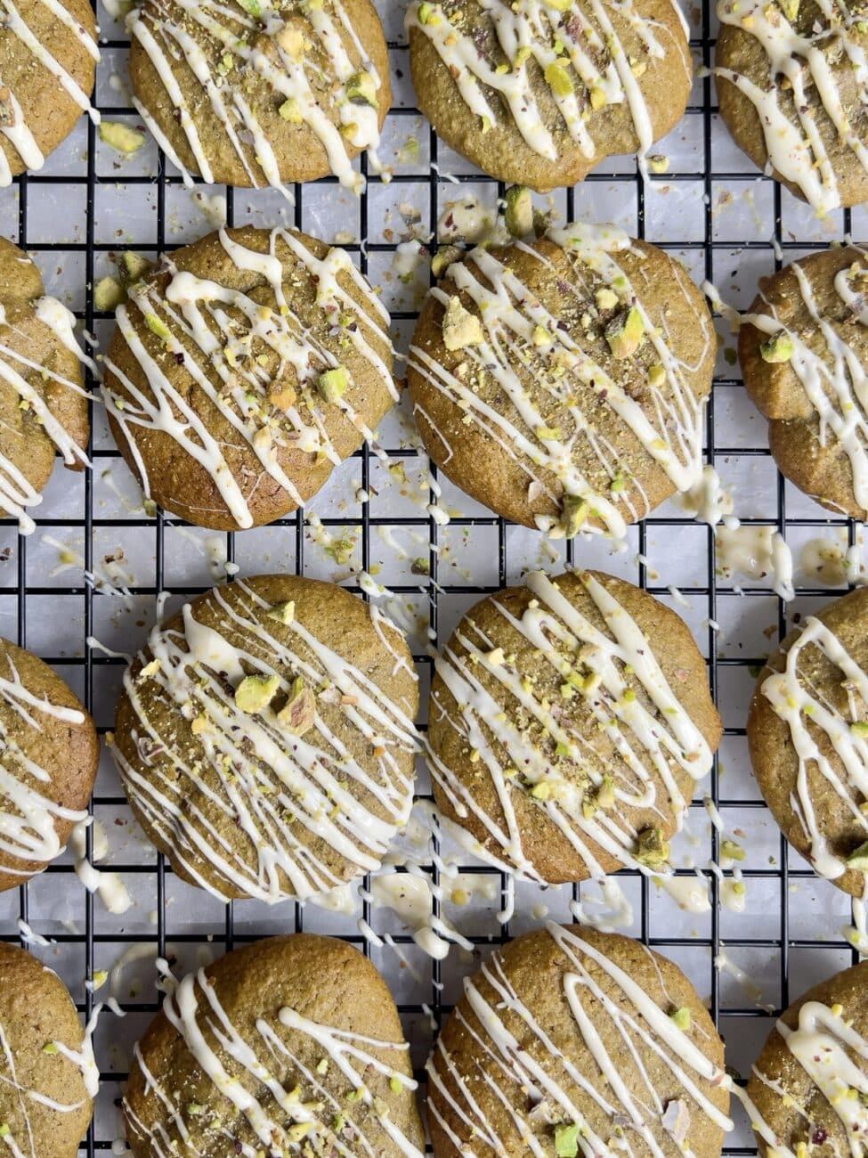 Ciastka pistacjowe z białą czekoladą – KETO, bez cukru 🍪