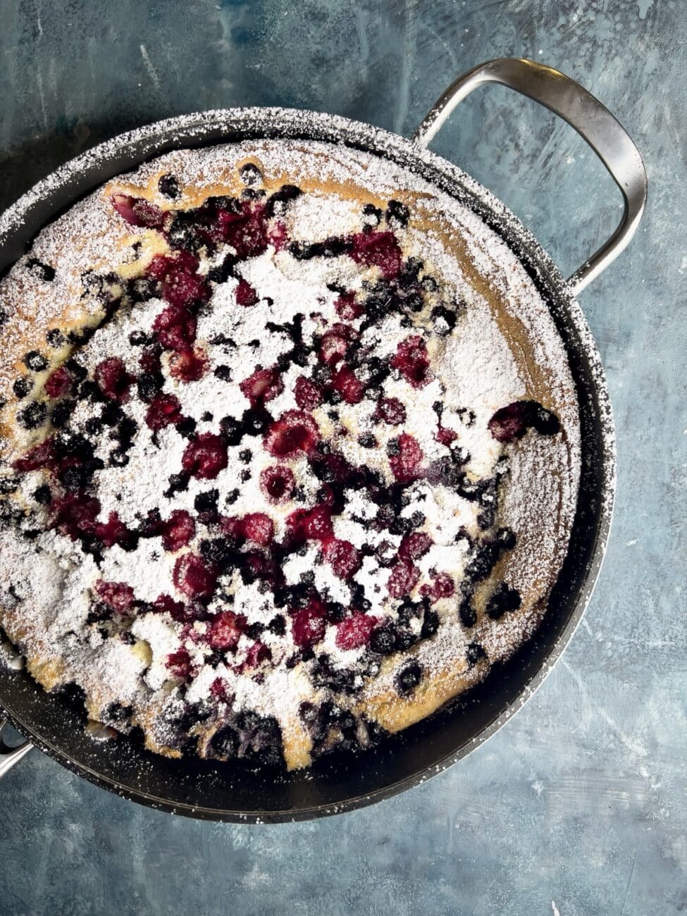 Dutch baby – pieczony naleśnik z owocami, KETO 🥞